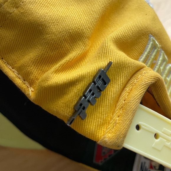 2001 World Series Razor back cap - Picture 6 of 9